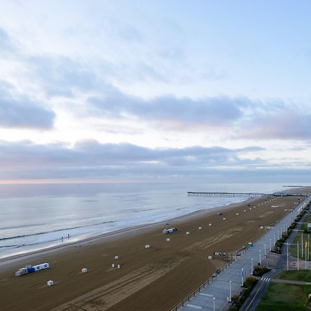 Holiday Inn Va Beach-Oceanside 21St St By Ihg Virginia Beach Exterior photo