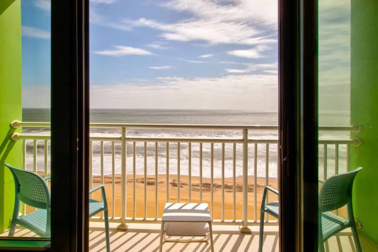 Holiday Inn Va Beach-Oceanside 21St St By Ihg Virginia Beach Exterior photo