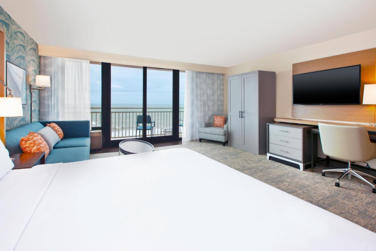 Holiday Inn Va Beach-Oceanside 21St St By Ihg Virginia Beach Exterior photo