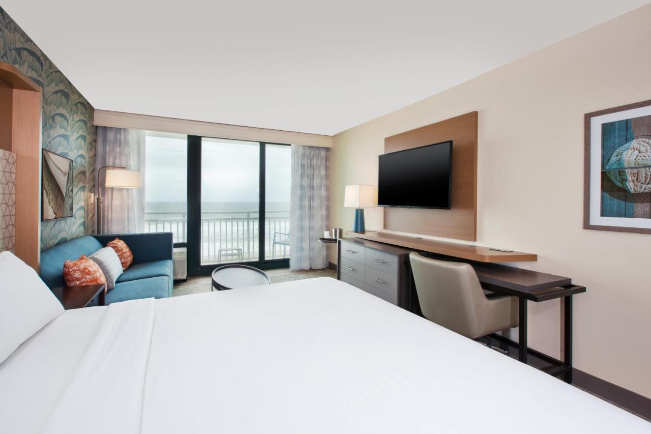 Holiday Inn Va Beach-Oceanside 21St St By Ihg Virginia Beach Exterior photo