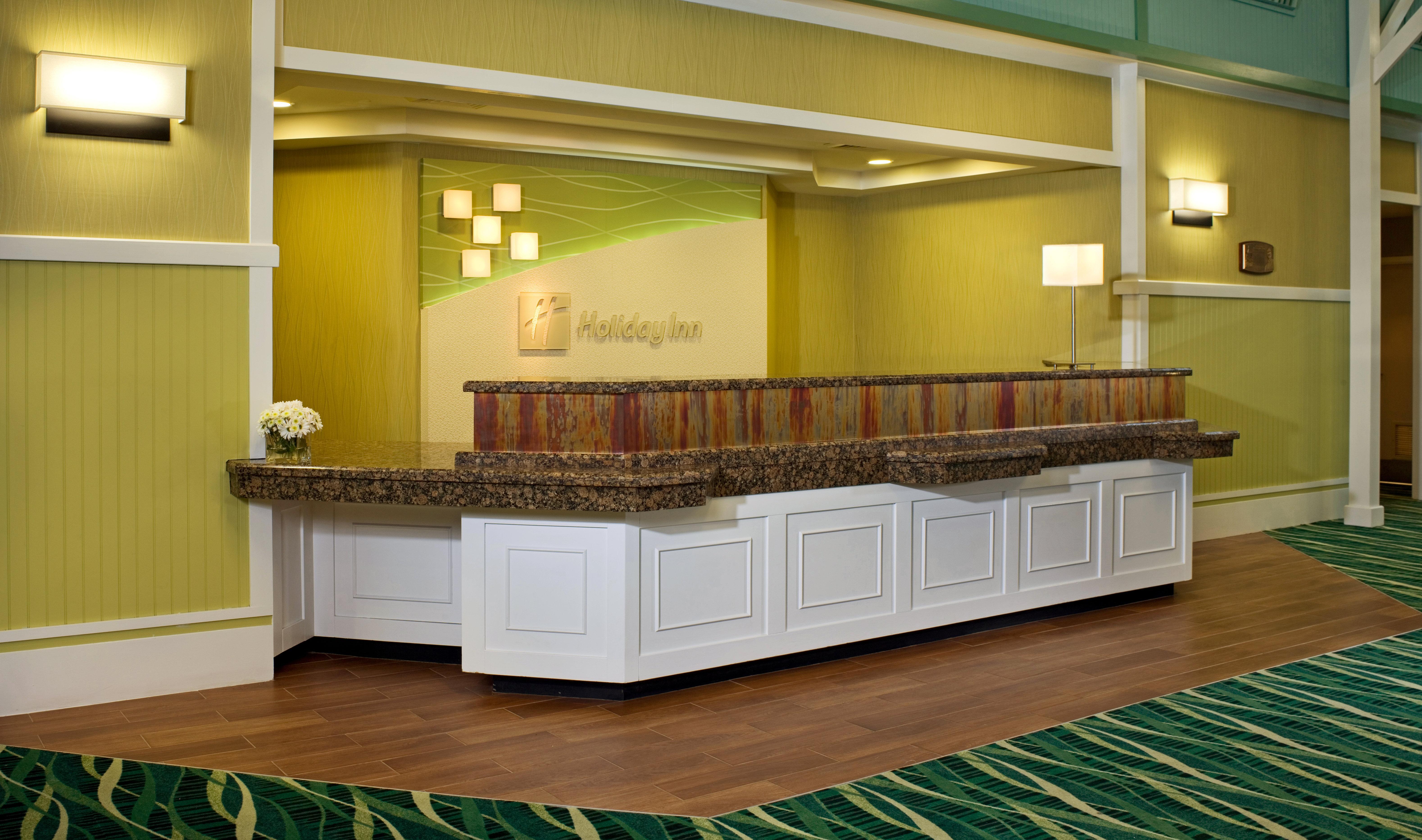 Holiday Inn Va Beach-Oceanside 21St St By Ihg Virginia Beach Exterior photo